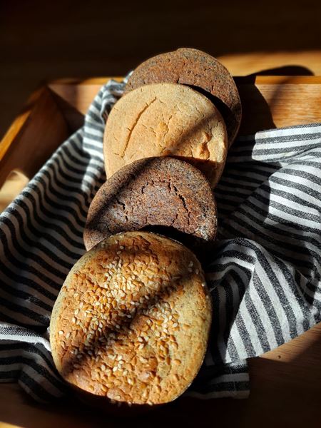 Imagen de PAN PITA DE QUINOA X UNIDAD  - PANAKOS